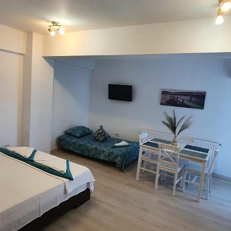 Garsoniera Bya Mamaia Nord-Năvodari Buitenkant foto