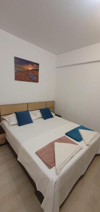 Garsoniera Bya Mamaia Nord-Năvodari Buitenkant foto