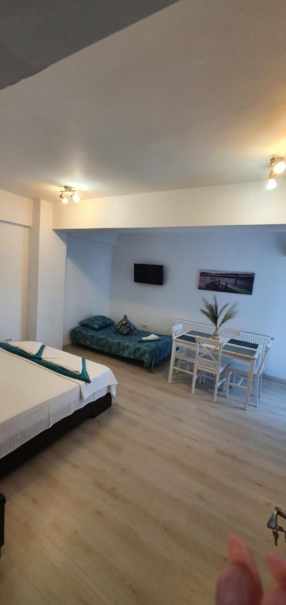 Garsoniera Bya Mamaia Nord-Năvodari Buitenkant foto